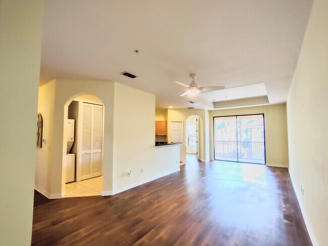 Building Photo - 300 Via Castilla