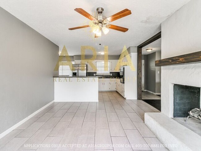 Building Photo - BEAUTIFUL 4 bed/2.5 bath Single Family Hom...