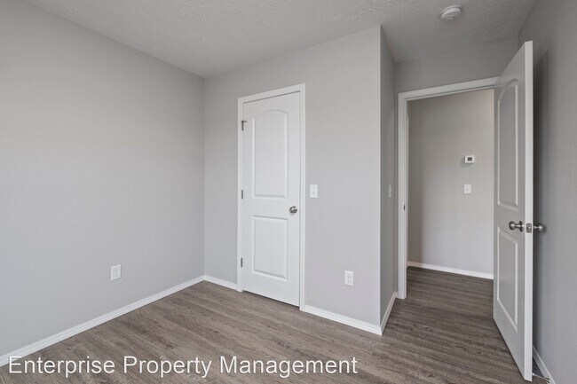 Building Photo - 3 br, 2 bath House - 406 E Stone Creek Rd