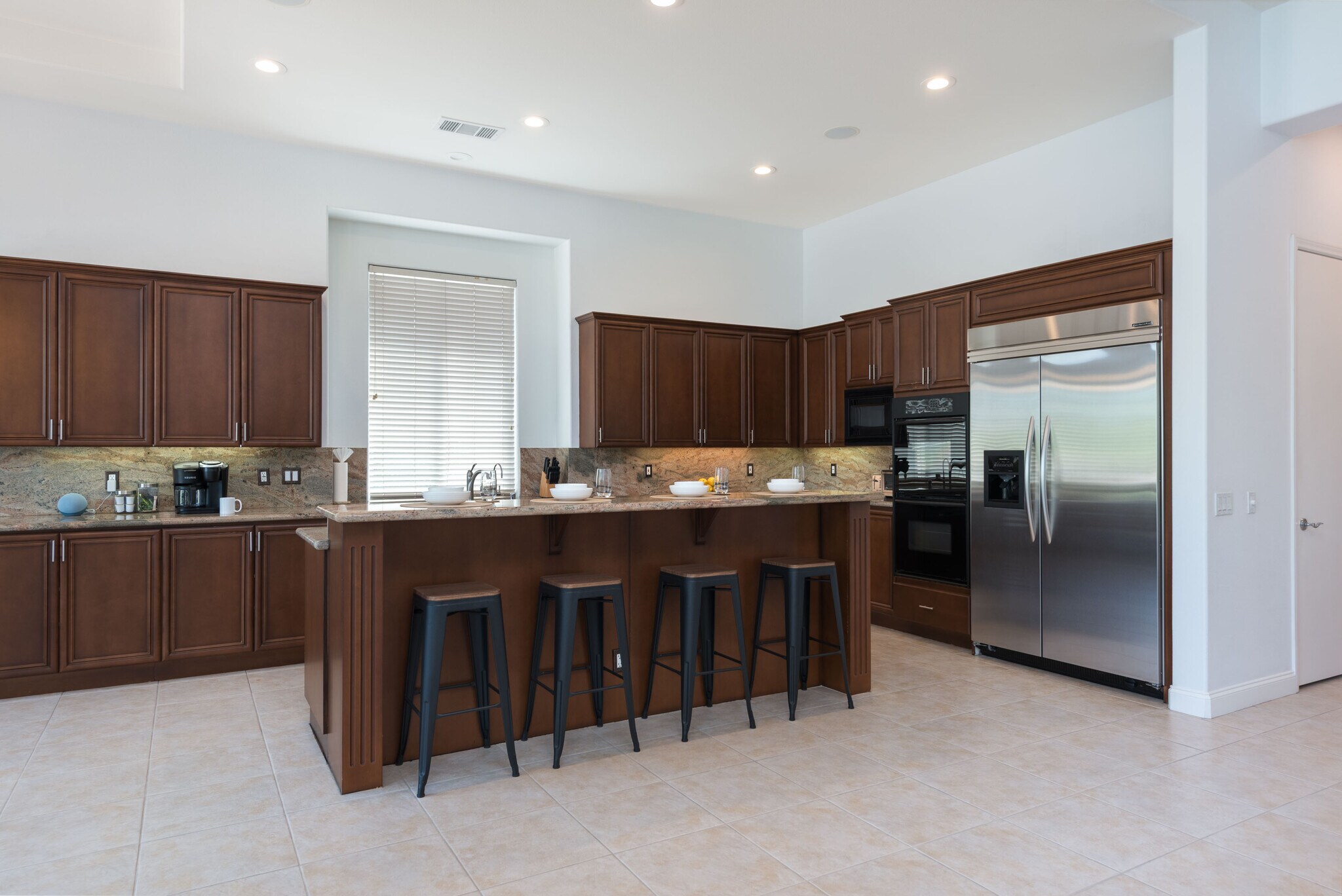 Building Photo - 45 Vista Encantada