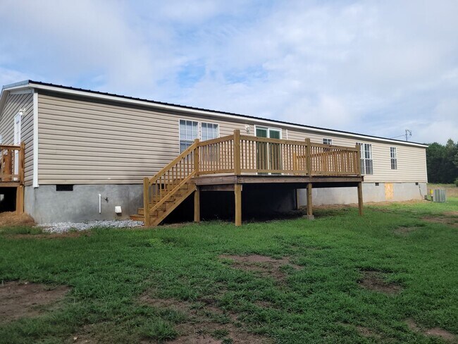 Building Photo - NOW PRE-LEASING-Accepting Applications- Elbert Co-Bowman, GA- 4 Bedroom and 2 Bathroom Manufactur...