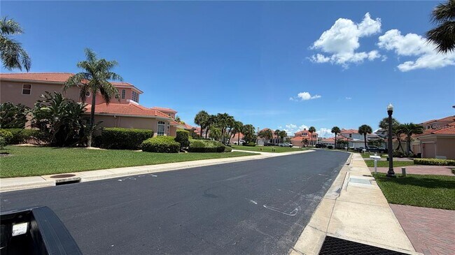 Building Photo - 218 Sand Key Estates Dr