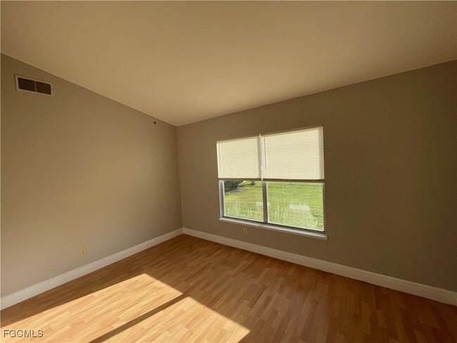Building Photo - 1409 SW 11th Pl