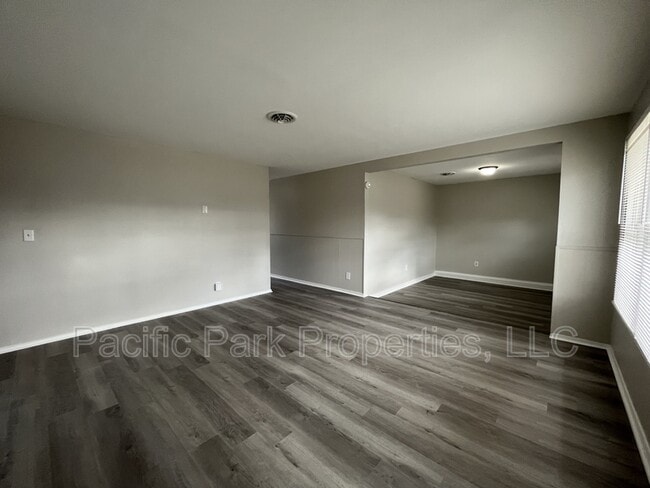 Building Photo - 8120 Gilmore Rd