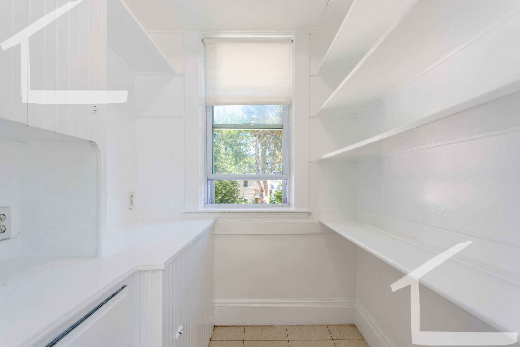 Building Photo - 17 Champney St