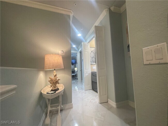 Building Photo - 9081 Albion Ln S