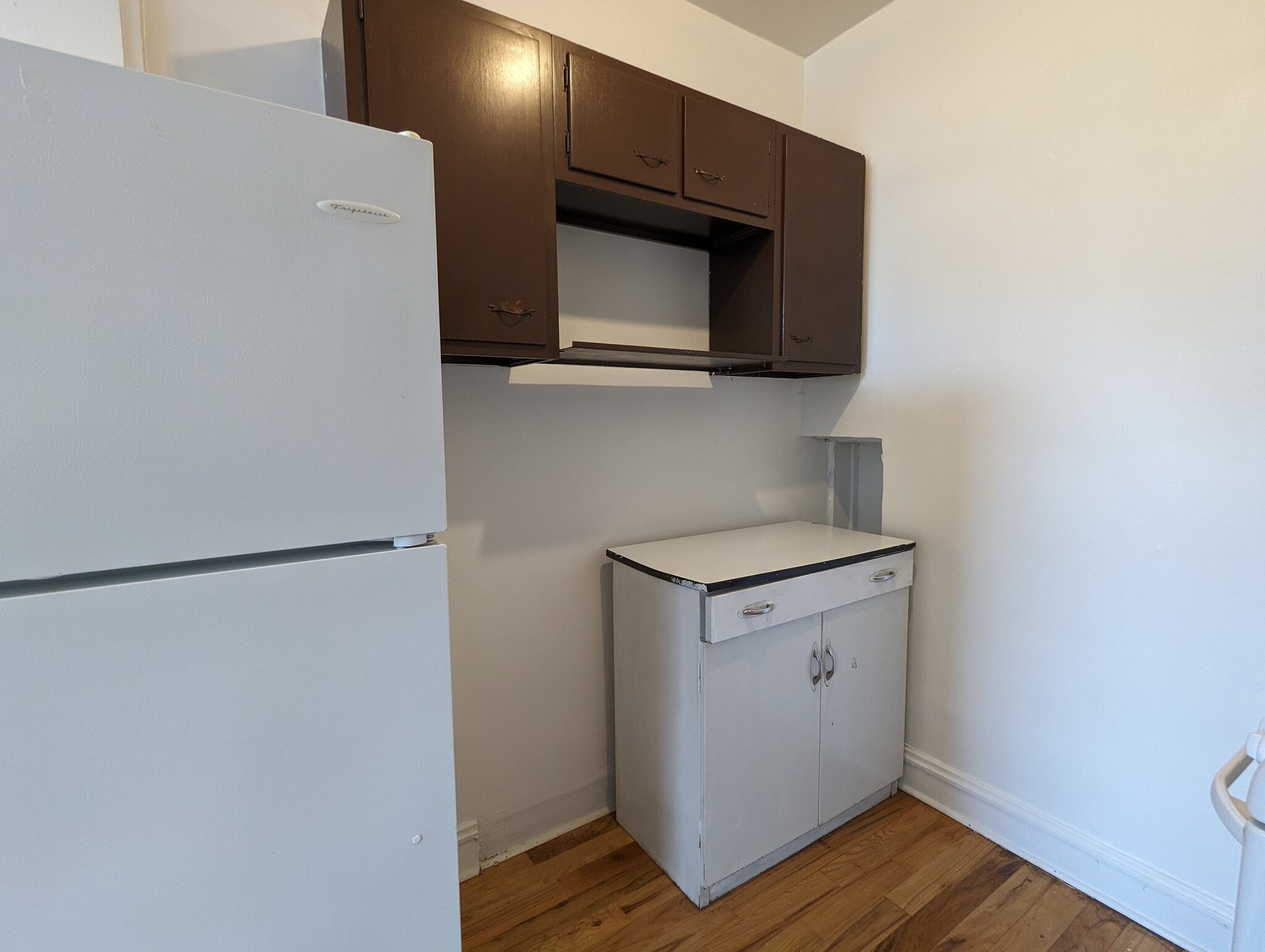 Building Photo - 4857 N Damen Ave