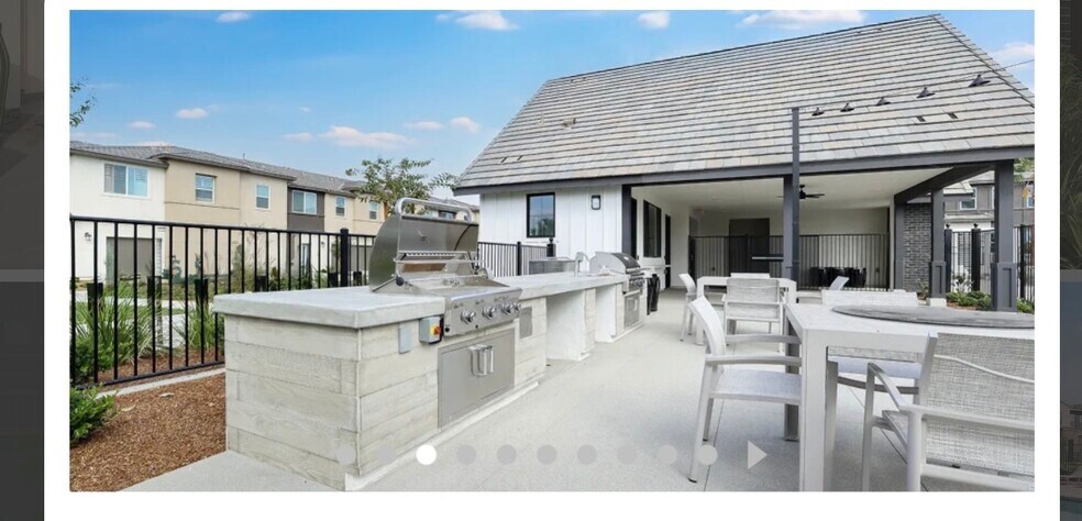 Building Photo - 4271 S Montoya Paseo