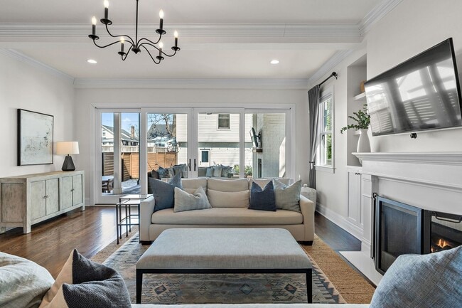 Building Photo - Luxury 12 South Living! $13,000 per month ...