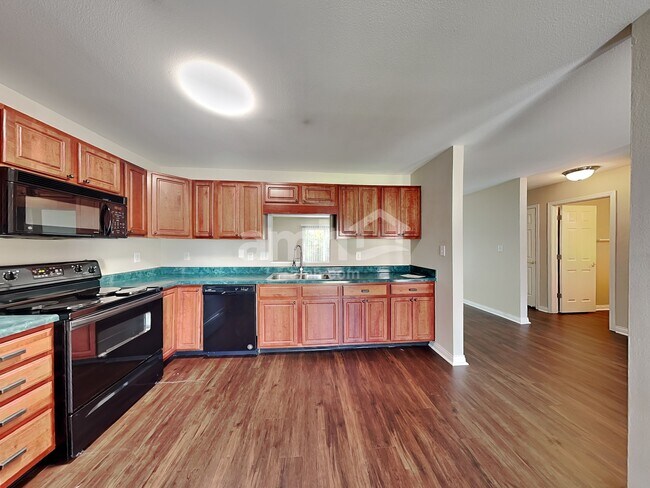 Building Photo - 1159 Fiesta Dr