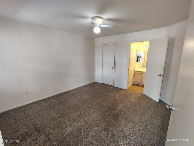 Building Photo - 8101 W Flamingo Rd