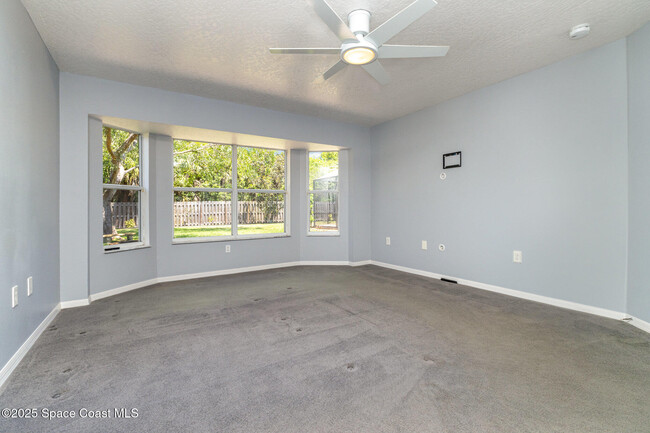 Building Photo - 3236 Helmsdale Ct