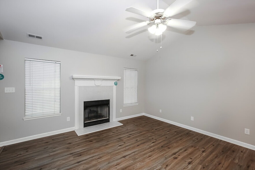 Building Photo - 4006 Craven Hill Dr