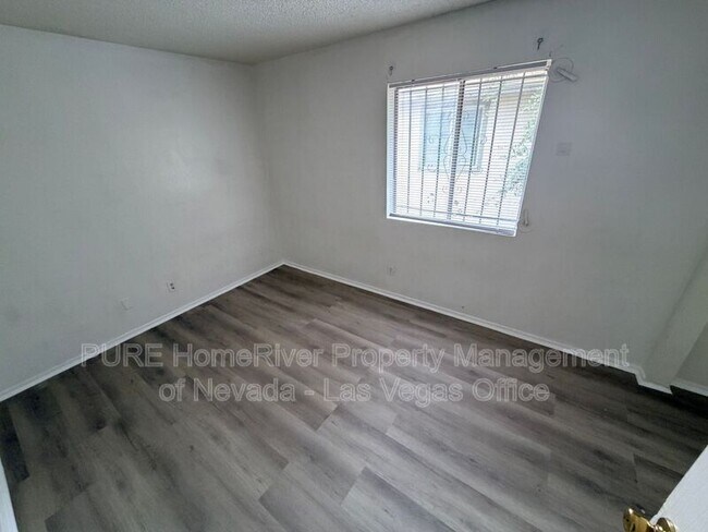 Building Photo - 3503 Rio Robles Dr