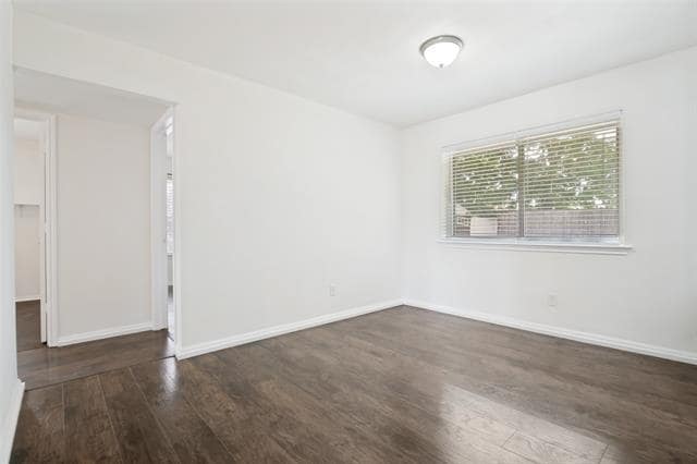 Building Photo - 1005 Phillips Cir