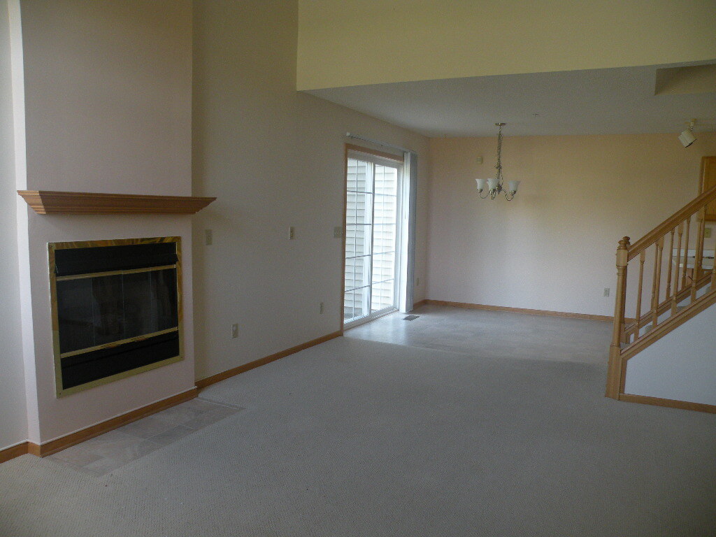 Building Photo - 485 Marshland Trl