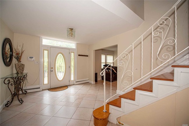 Building Photo - 101 Stonehurst Ln