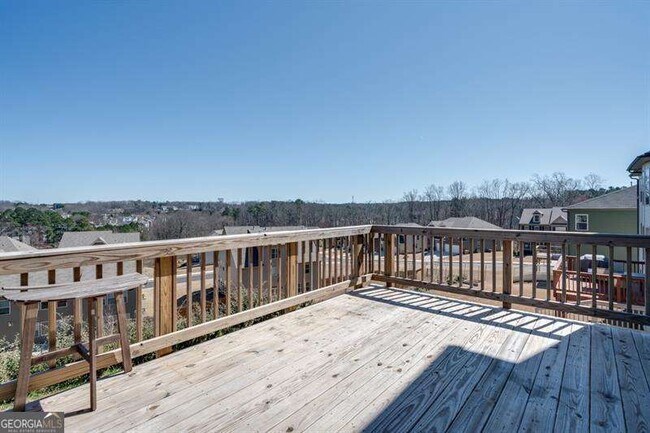 Building Photo - 4215 Miramount Overlook