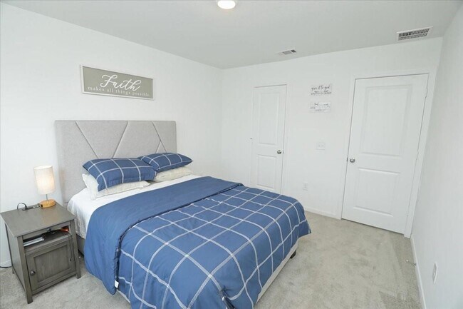Building Photo - 14463 Cedar Ledge Ln