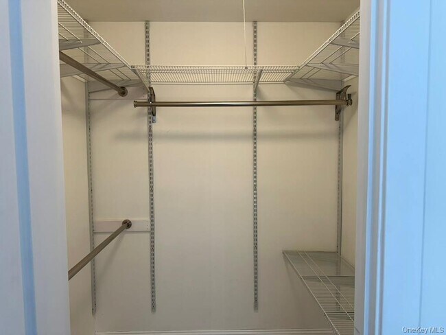 Building Photo - 3 Hook Rd