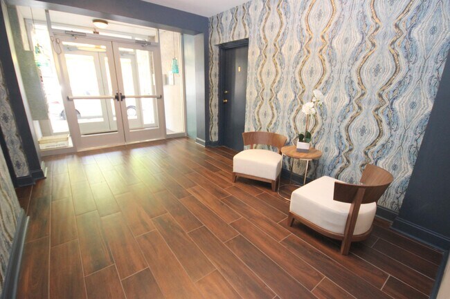 Interior Photo - HIGHLAND MANOR APARTMENTS -- 020