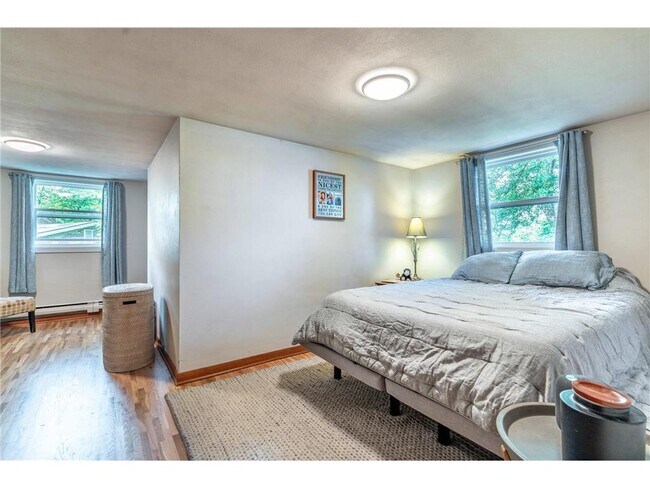 Building Photo - 1409 Hoot Lake Dr