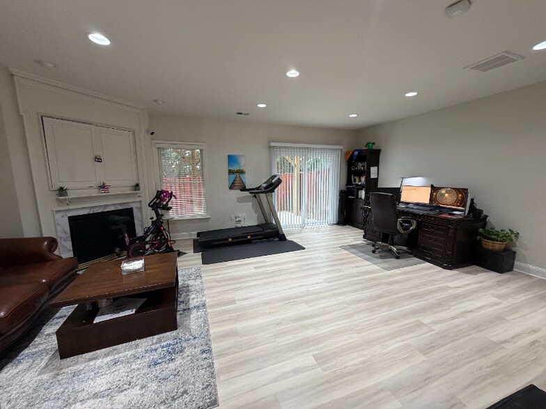 Building Photo - 5447 Serviceberry St