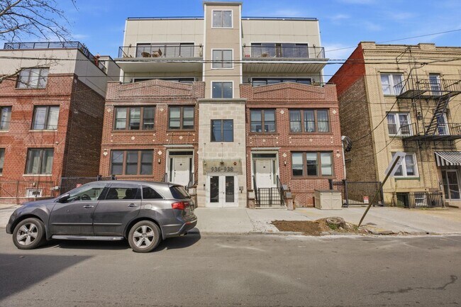 Building Photo - 936 Pavonia Ave