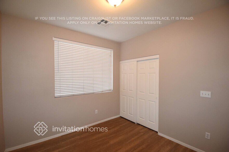 Building Photo - 9413 Santana Siesta Ave