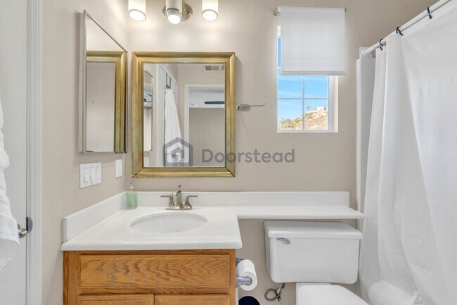 Building Photo - 6042 E Birdcage Ct