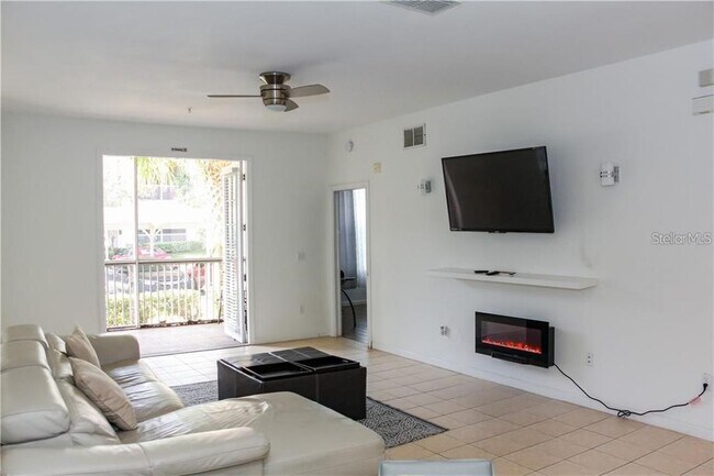 Building Photo - 3301 Whitestone Cir