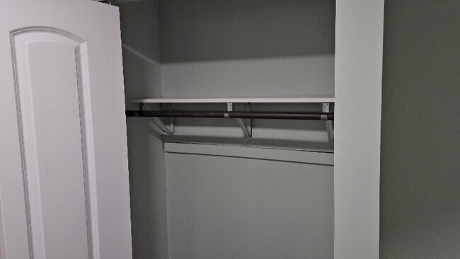 Building Photo - 2505 McKenzie Rd