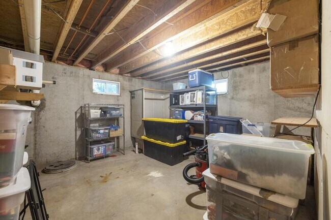 Building Photo - 398 Sam Allen Rd