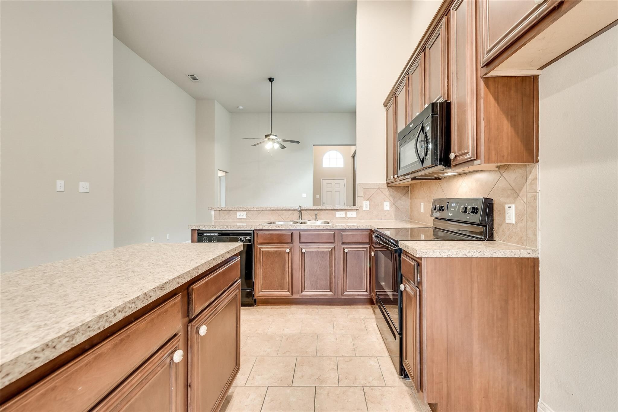 Building Photo - 1613 Applegate Way