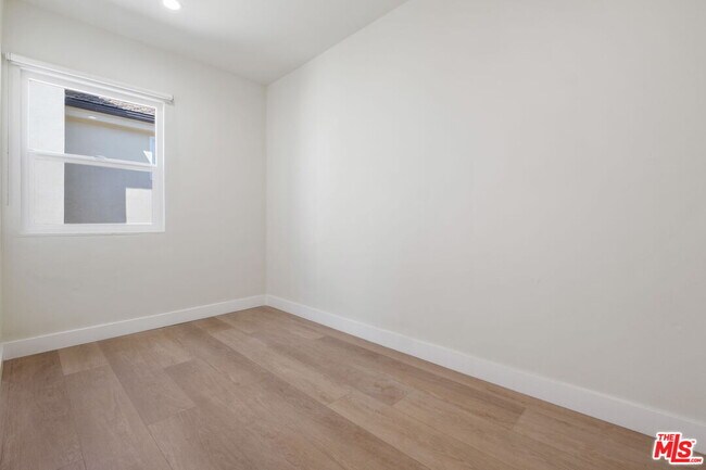 Building Photo - 847 15th St