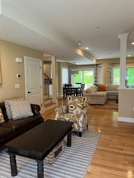 Building Photo - 88 Indian Ridge Ter