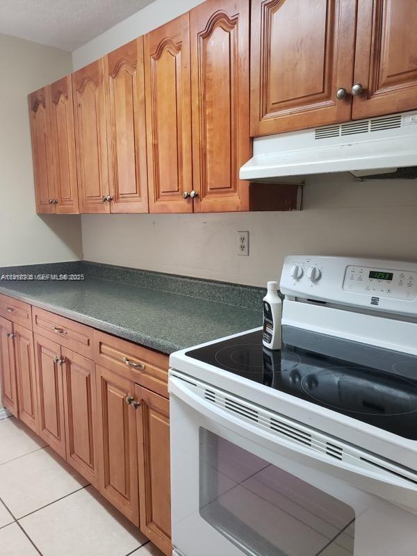 Building Photo - 2358 SW 18th St