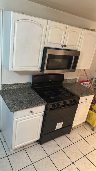 Building Photo - 1300 S Beach Ct