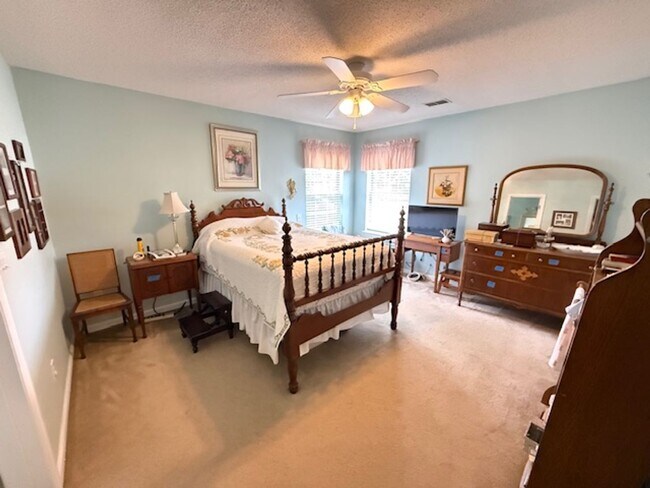 Building Photo - 3 Bedroom 2 Bath House in Shadowmoss - West Ashley