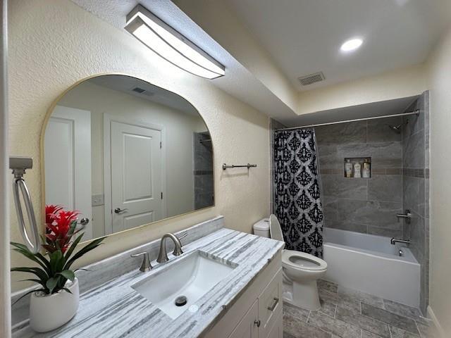 Building Photo - 2649 Mariposa Cir