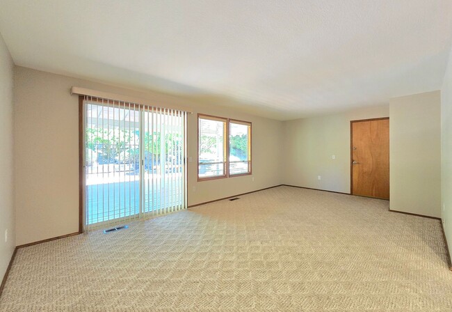 Building Photo - Bothell Home In Perfect Location!