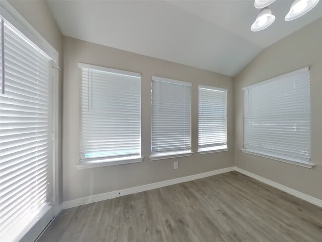 Building Photo - 2311 Daneswood Ct