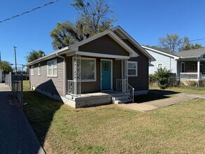 Building Photo - 3 Bedroom in East Nashville!