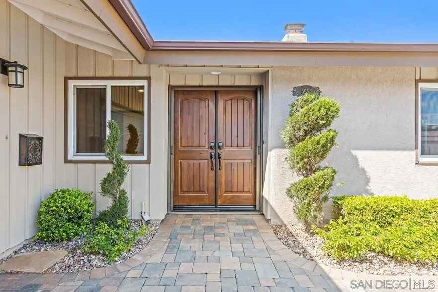 Building Photo - 5954 Stadium St