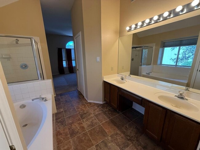 Building Photo - 1307 Rockridge St