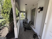 Building Photo - 21 Crestview Dr