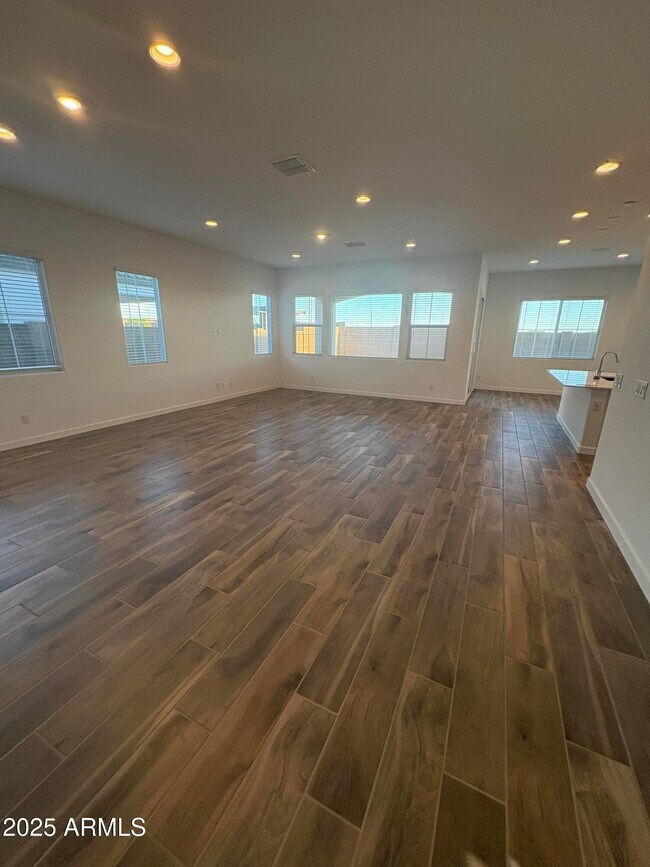 Building Photo - 23139 E Lords Wy