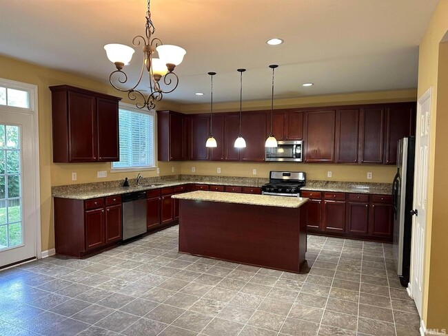 Building Photo - 213 Bikram Dr