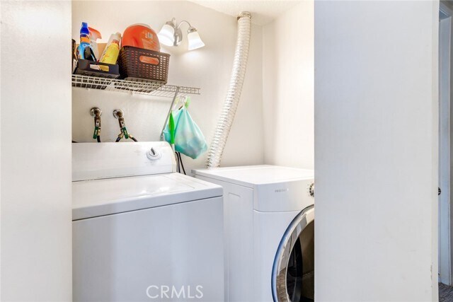 Building Photo - 9306 Mesa Verde Dr