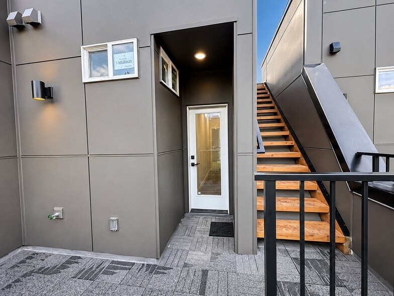Building Photo - 9314 Renton Ave S